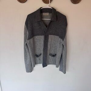 Vintage Munsingwear Gray Two-Tone wool Button-Up Cardigan sweater size large
